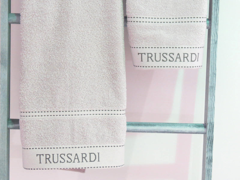 Set asciugamano+ospite "RIBBON var.pearl grey" di Trussardi